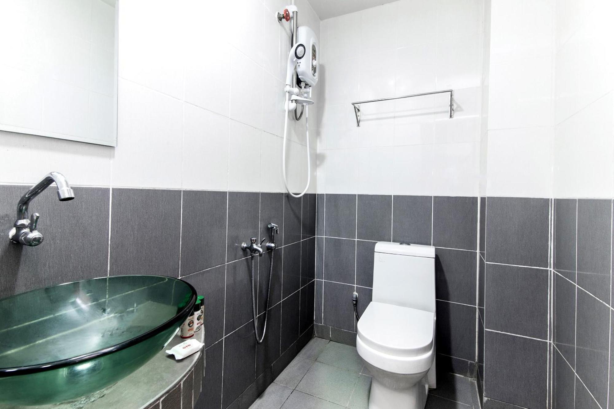 OYO 258 Hotel SMC Alam Avenue Shah Alam Buitenkant foto